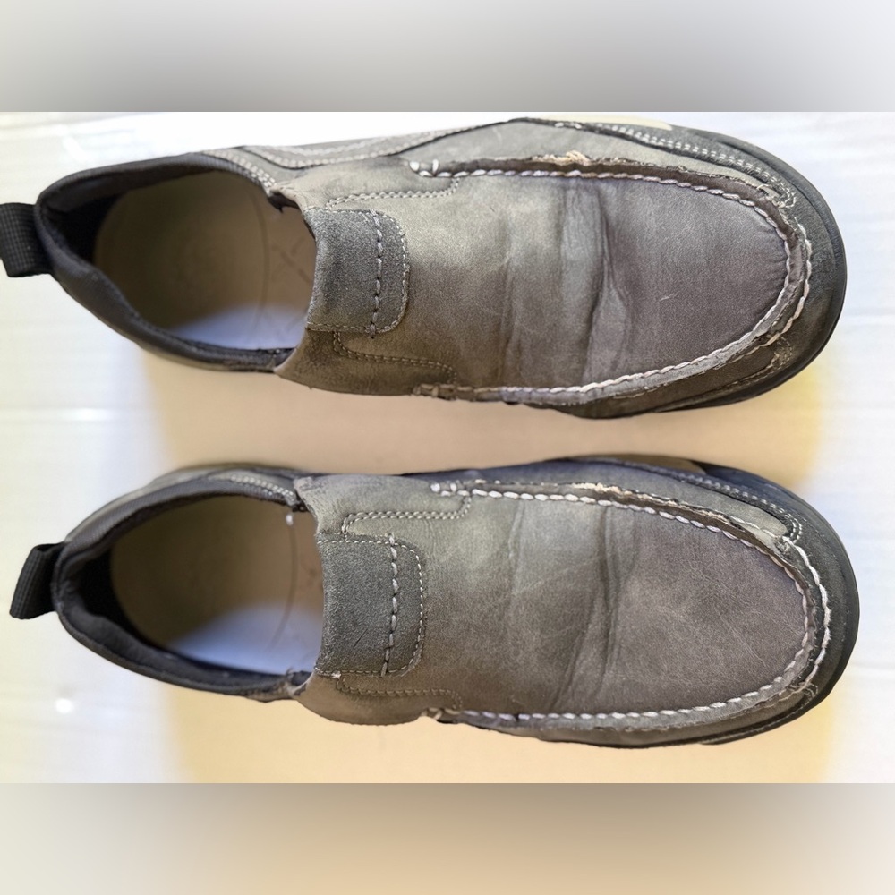 Slip-On Casual Men’s Shoes in Gray